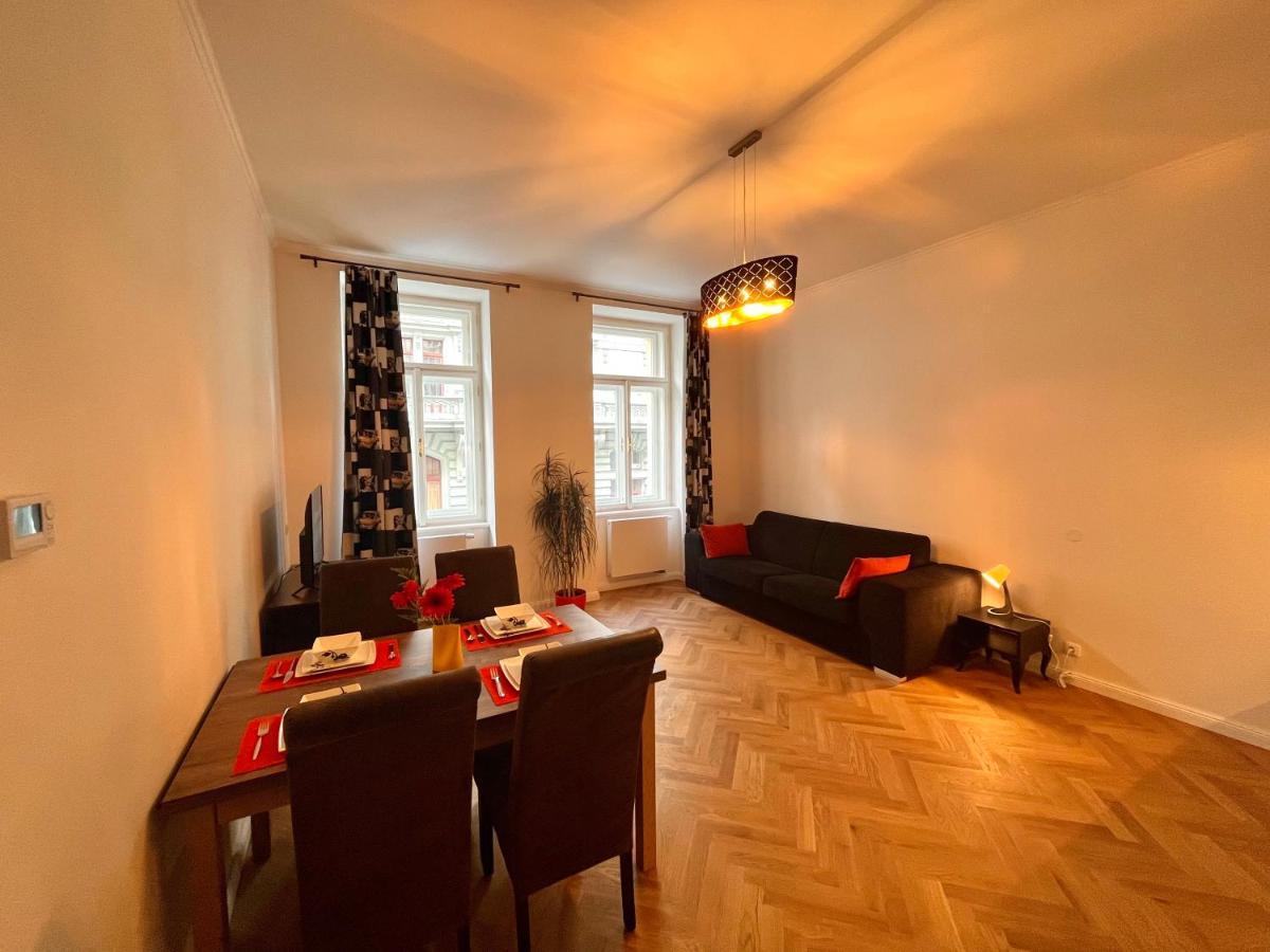 Riverbridge Apartments Prag Exterior foto