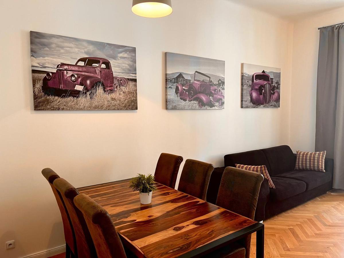 Riverbridge Apartments Prag Exterior foto