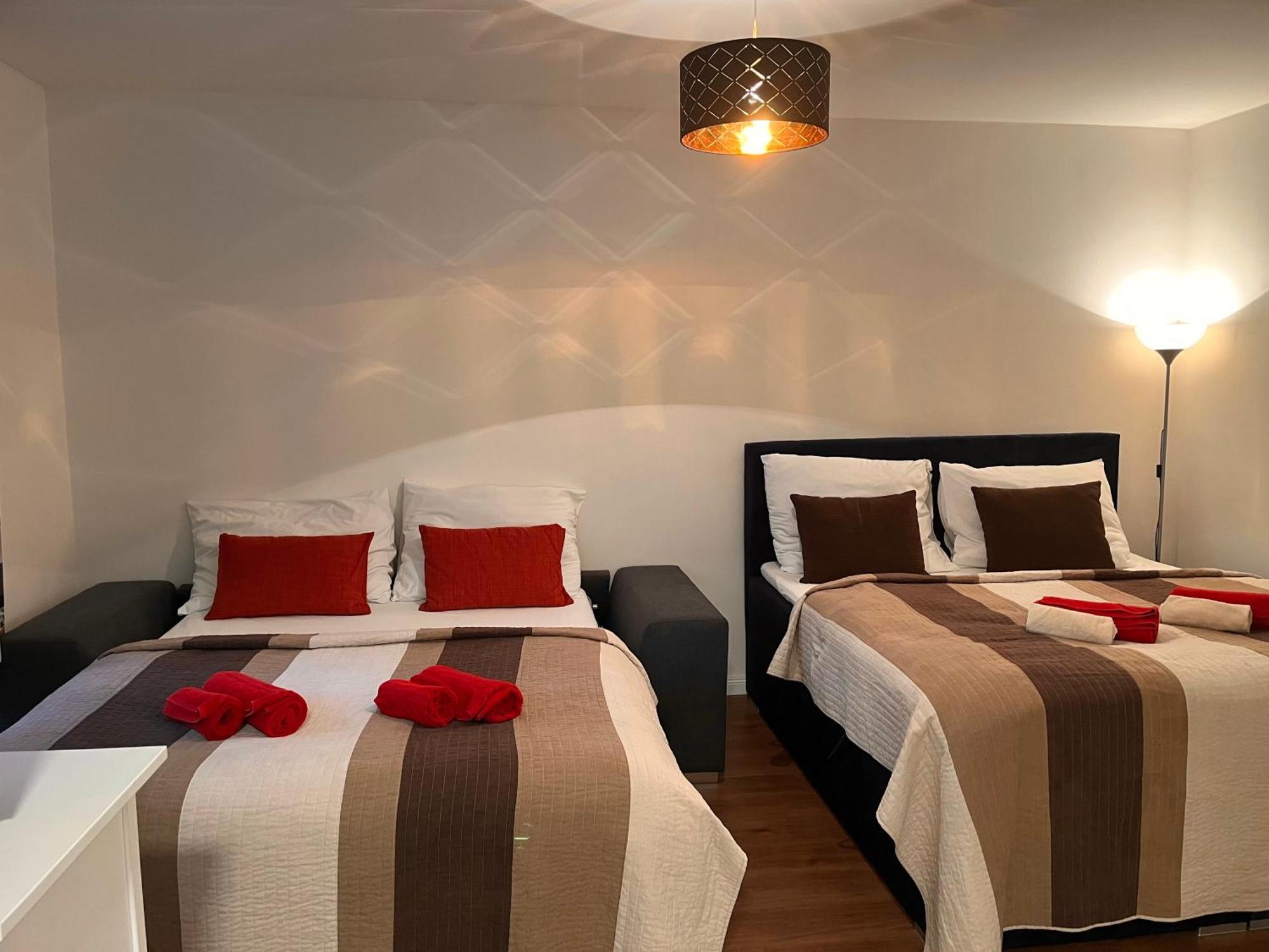 Riverbridge Apartments Prag Exterior foto