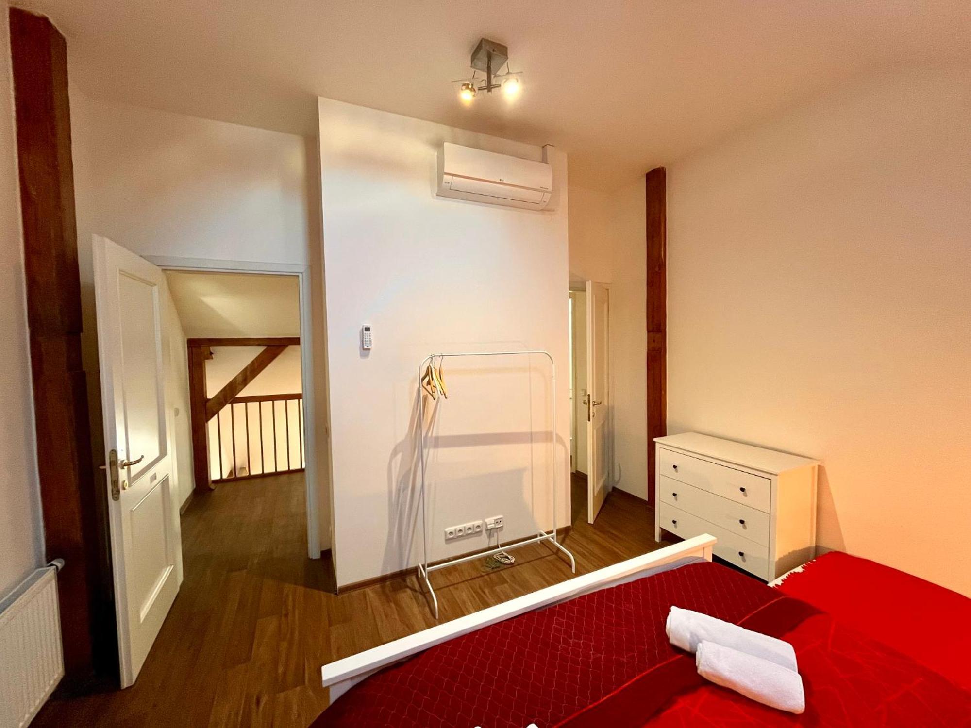 Riverbridge Apartments Prag Exterior foto